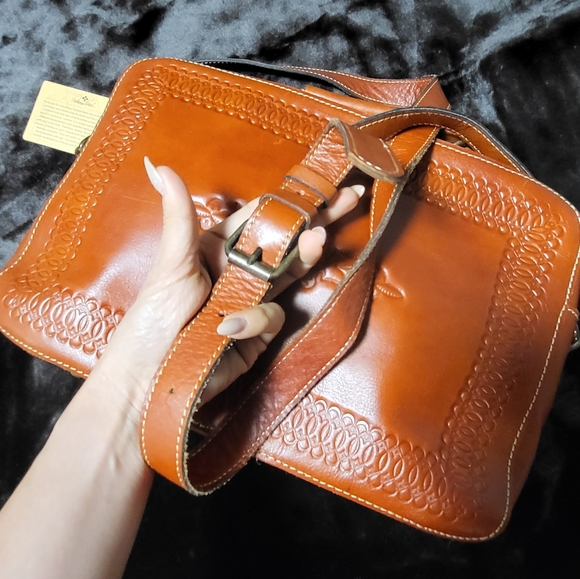 Patricia Nash purse - Picture 7 of 12